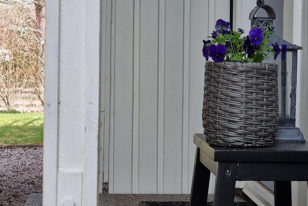 Trivsamt Parhus I Lugnt Omrade Inne I Tranas! Buitenkant foto